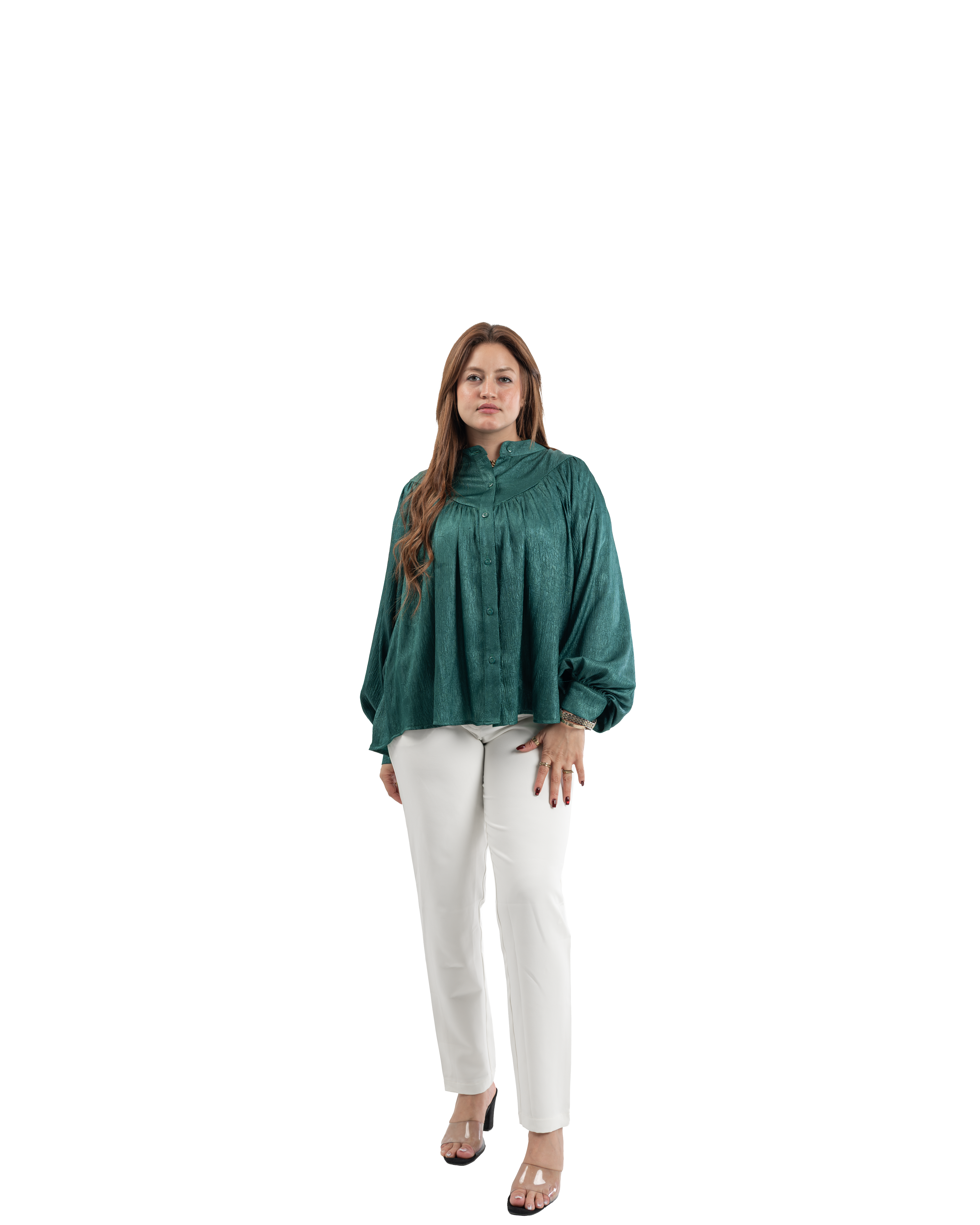 Model wearing Cassillia