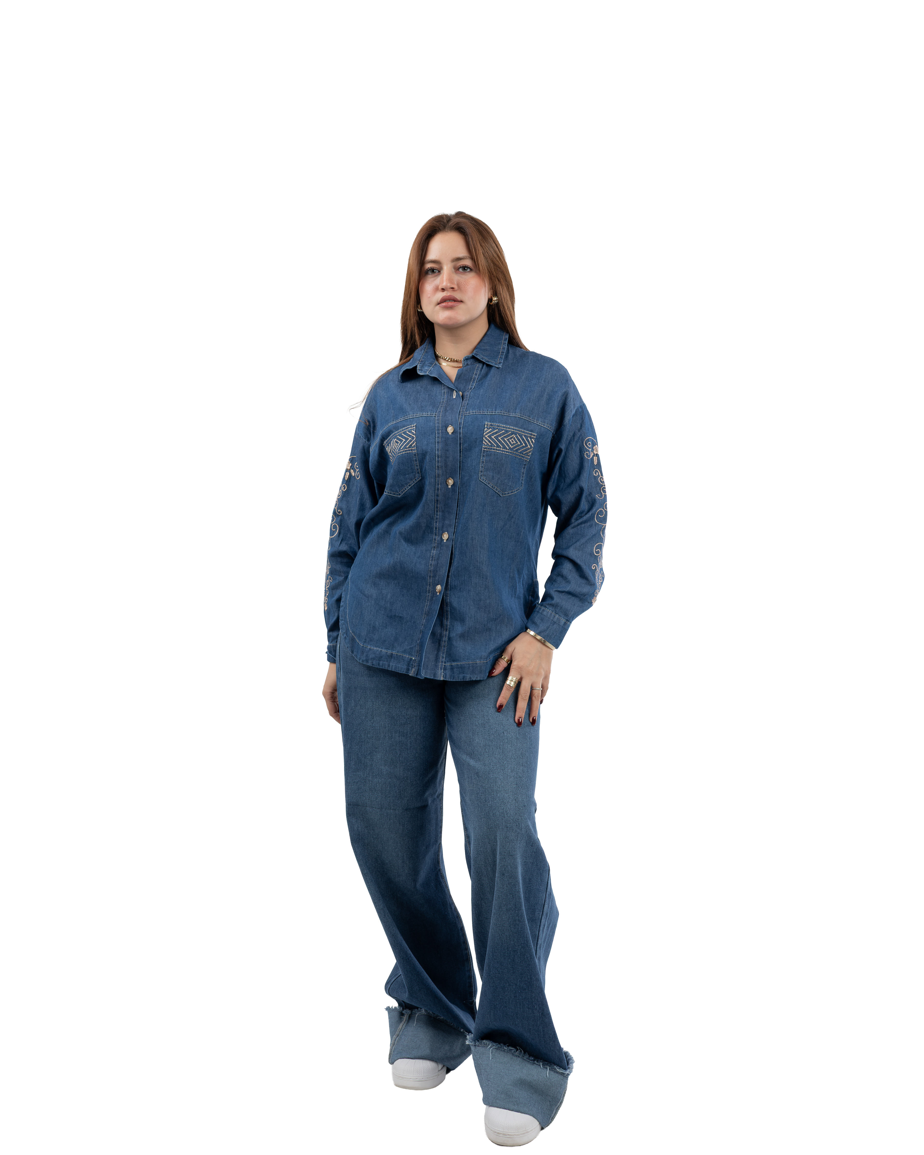 Model wearing Cassillia